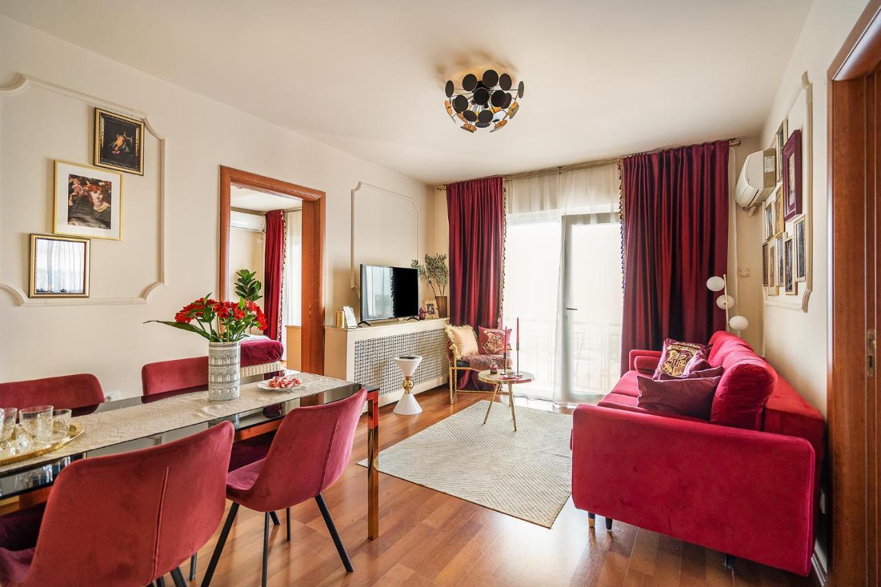 Holt - Gryffindor Tower Villa Bukarest Eksteriør billede